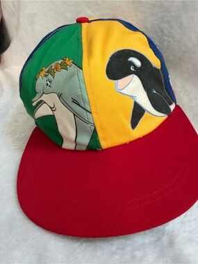 Rare Vintage 1980s 90s SeaWorld Cartoon Animal Hat Red Bill Elastic Back Taiwan
